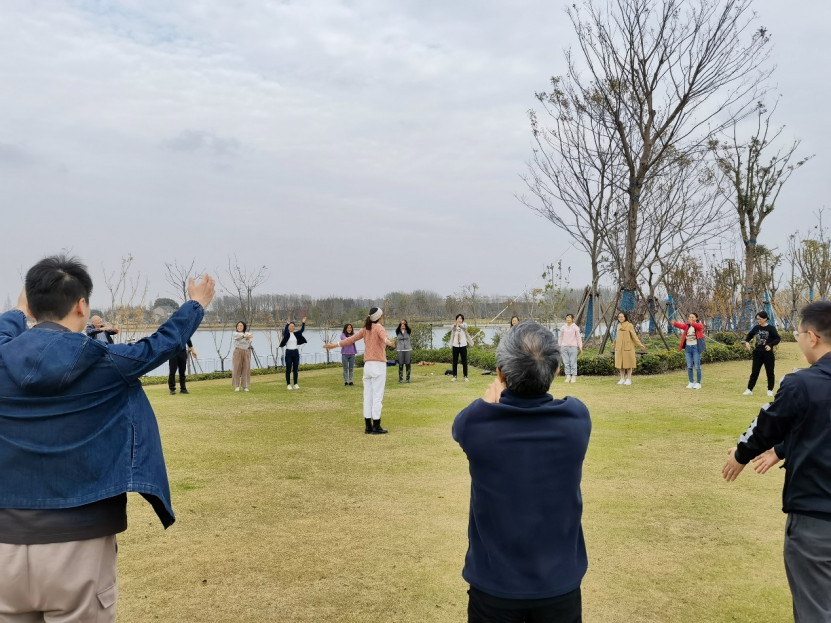 20211116地理科学学院工会组织“步履铿锵地理人 砥砺奋进铸新篇”教工趣味徒步活动234